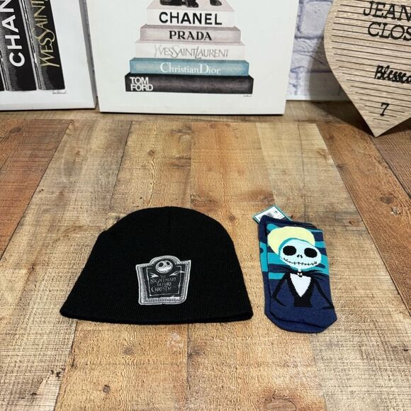 Disney Accessories - The Nightmare Before Christmas Jack Skellington beanie & socks bundle
